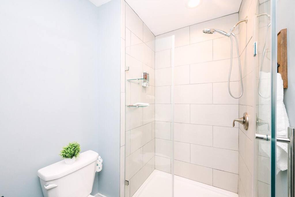Apartamento High-speed Internet - Parking - Washer & Dryer