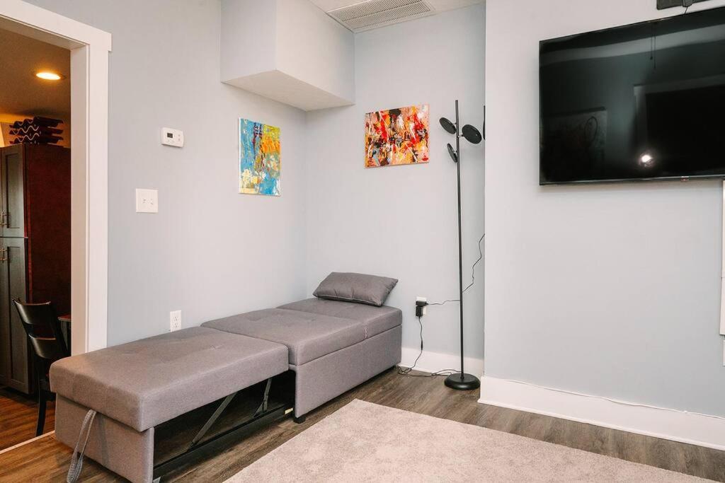 High-speed Internet - Parking - Washer & Dryer Apartamento